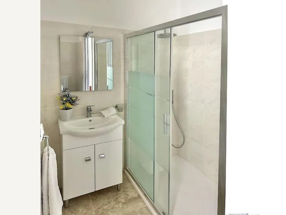 Josef House Apartment Graniti Italy
